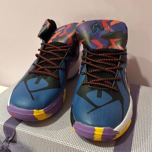 Brand New with Bag Women Size 7.5 Ashton Basketball Shoes